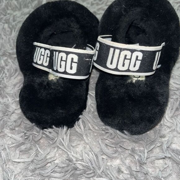 UGG Black Cozy Slippers Womens 6 - Picture 2 of 5